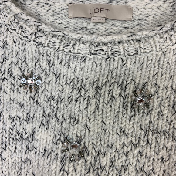 LOFT Beaded Snowflake Sweater Size XL - Picture 7 of 8